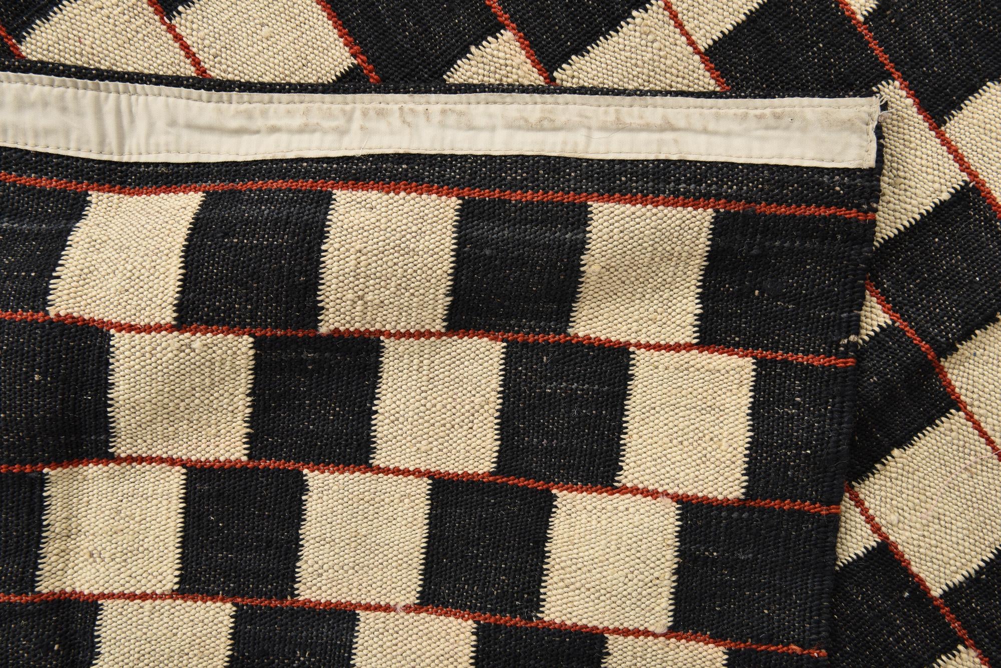 5' 8 x 7' 7 Hand Woven Kilim Modern Wool Rug