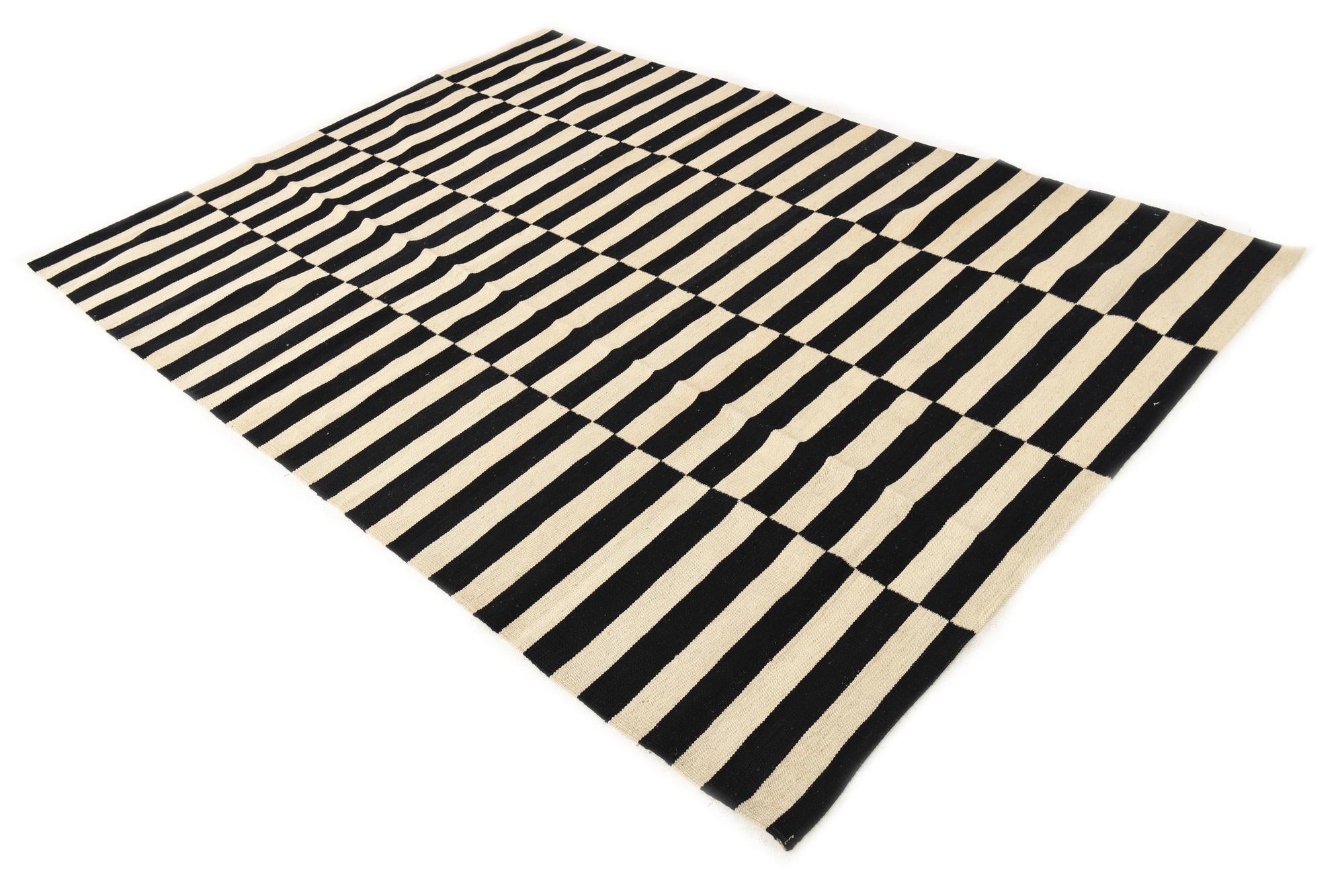 5' 8 x 8' Hand Woven Kilim Modern Wool Rug