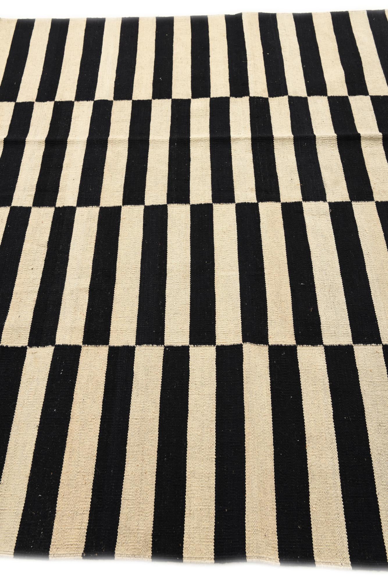 5' 8 x 8' Hand Woven Kilim Modern Wool Rug