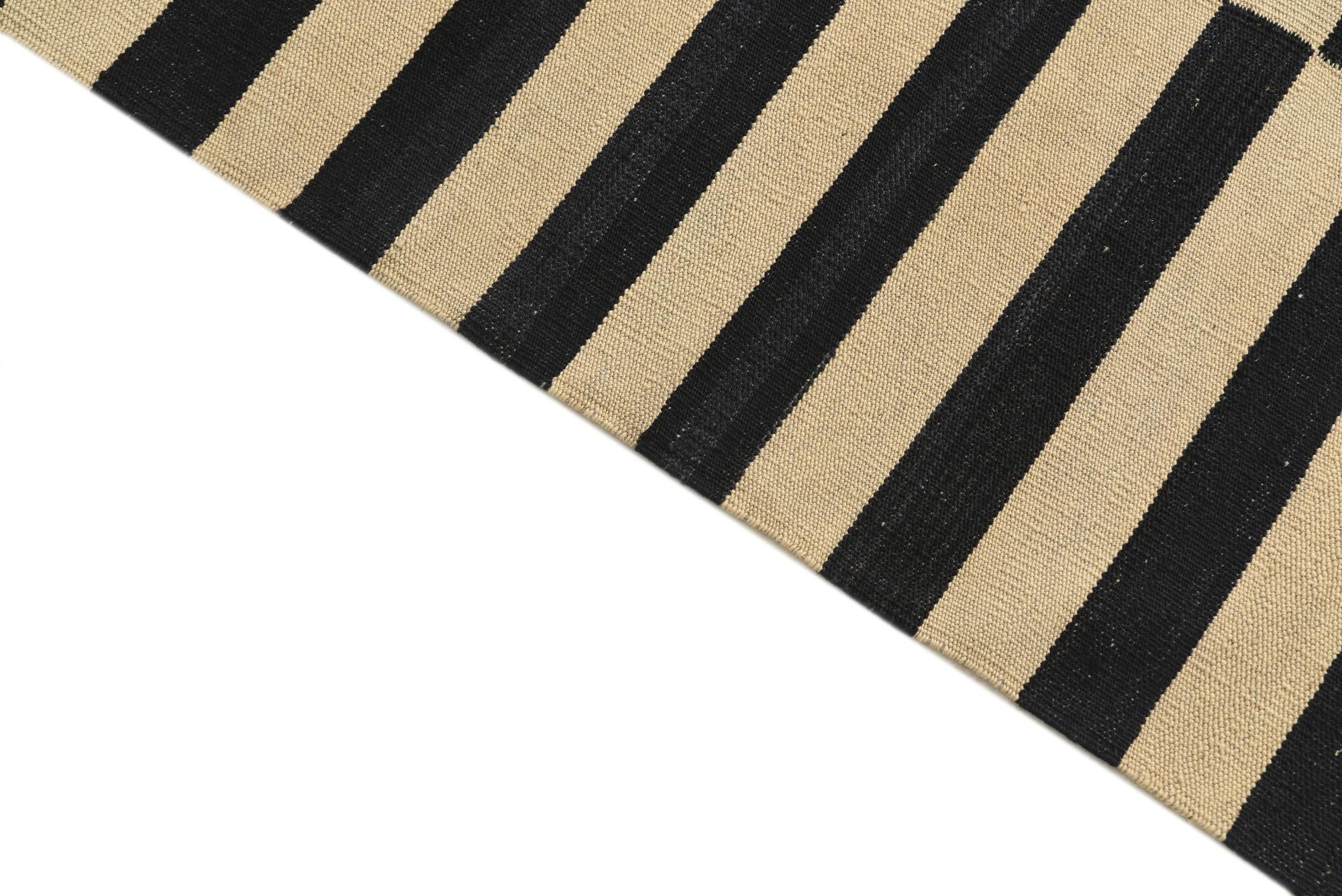 4' 3 x 5' 10 Hand Woven Kilim Modern Wool Rug
