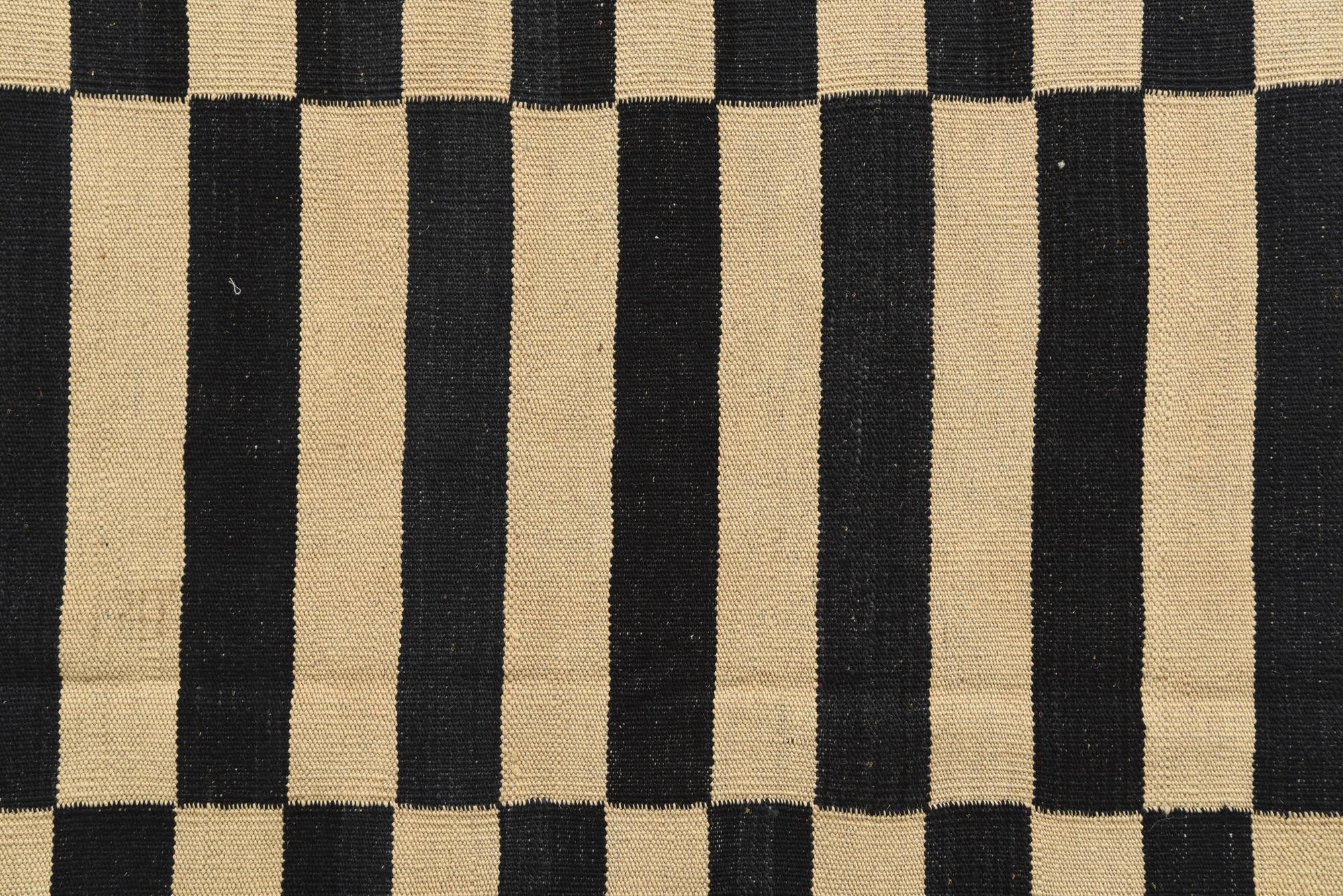 4' 3 x 5' 10 Hand Woven Kilim Modern Wool Rug