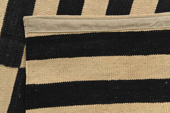 4' 3 x 5' 10 Hand Woven Kilim Modern Wool Rug