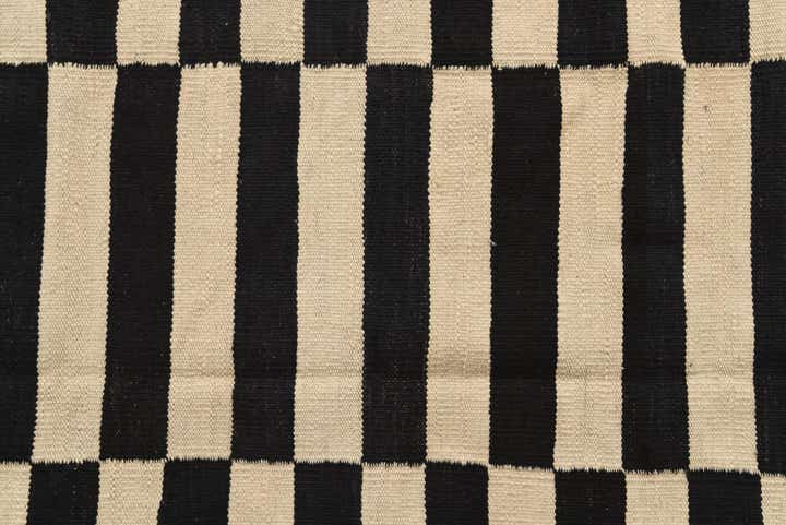 5' 5 x 7' 7 Hand Woven Kilim Modern Wool Rug