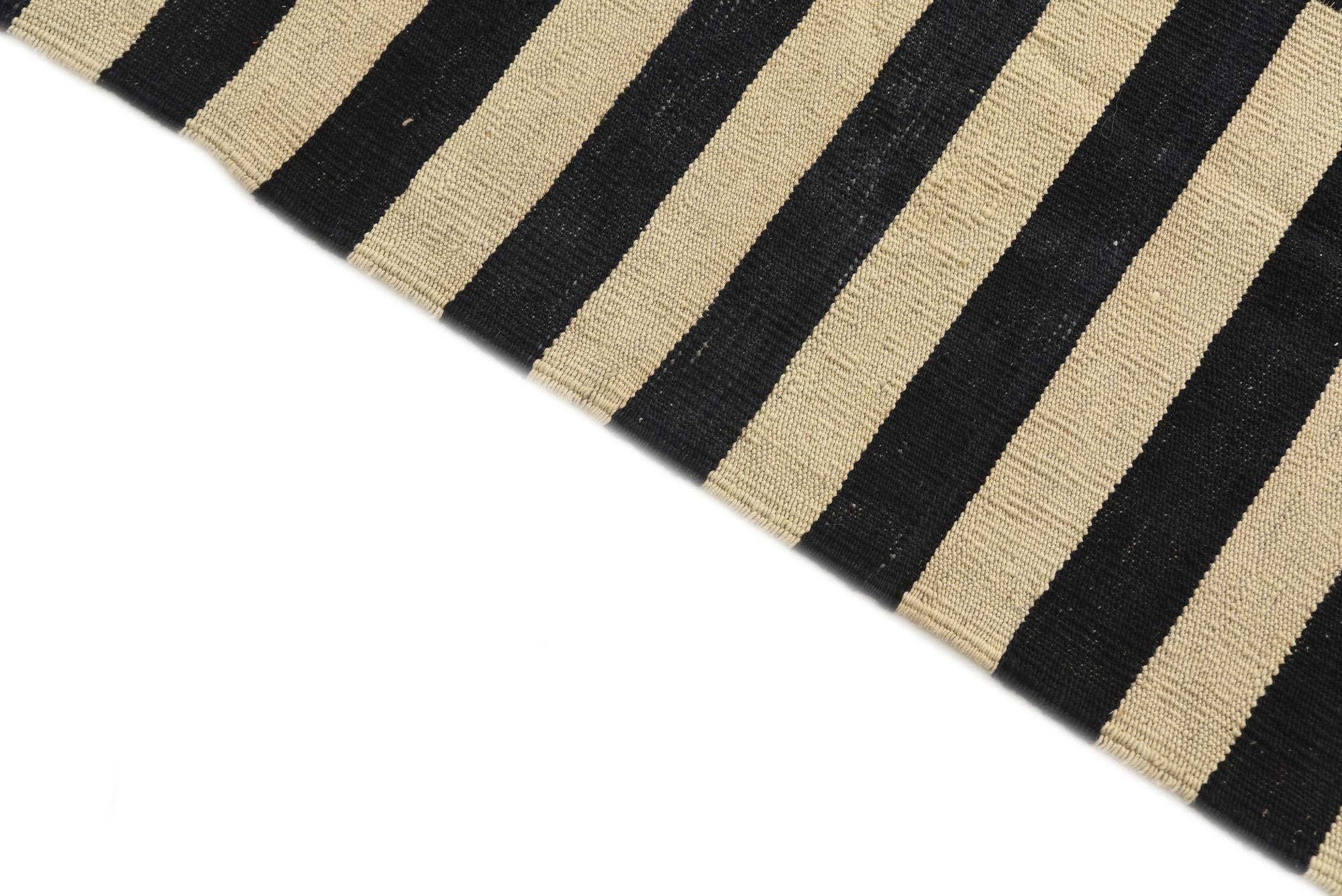 4' 4 x 5' 10 Hand Woven Kilim Modern Wool Rug