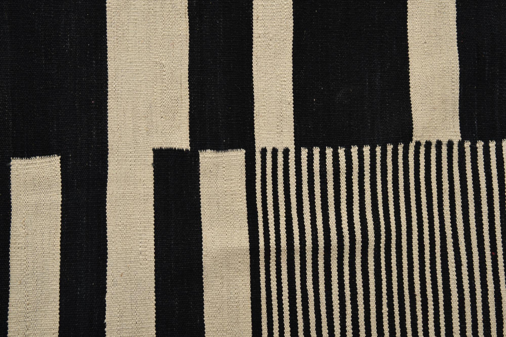 5' 8 x 7' 7 Hand Woven Kilim Modern Wool Rug