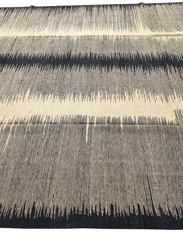 Detail image of 8' 1 x 9' 8  Hand Woven Kilim Modern Wool Rug