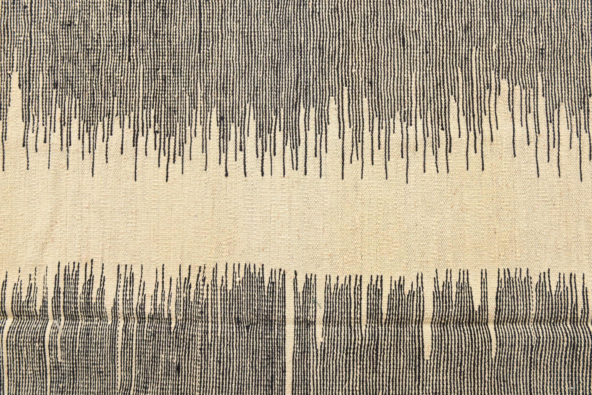 245cm x 295cm Hand Woven Kilim Modern Wool Rug