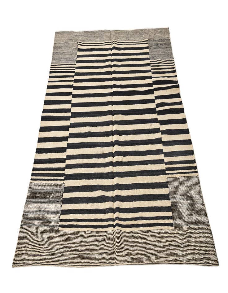 Detail image of 4' 2 x 5' 9  Hand Woven Kilim Modern Wool Rug