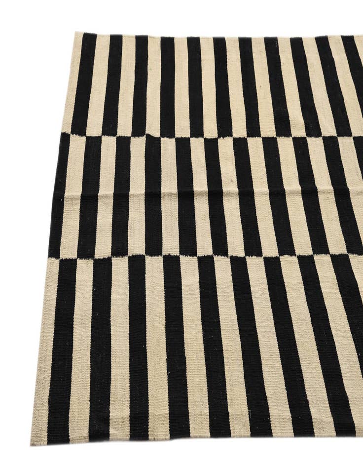 Detail image of 4' 2 x 6'  Hand Woven Kilim Modern Wool Rug