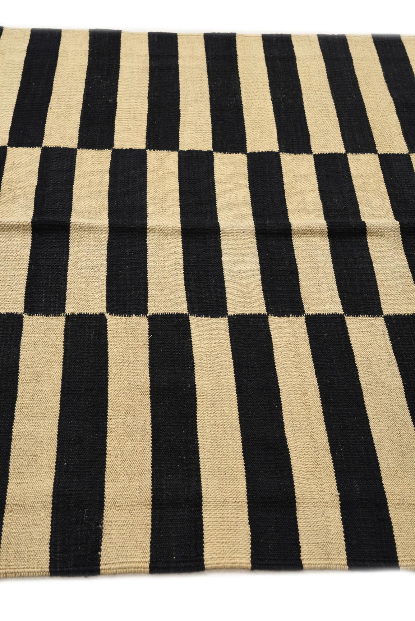 4' 1 x 5' 10 Hand Woven Kilim Modern Wool Rug