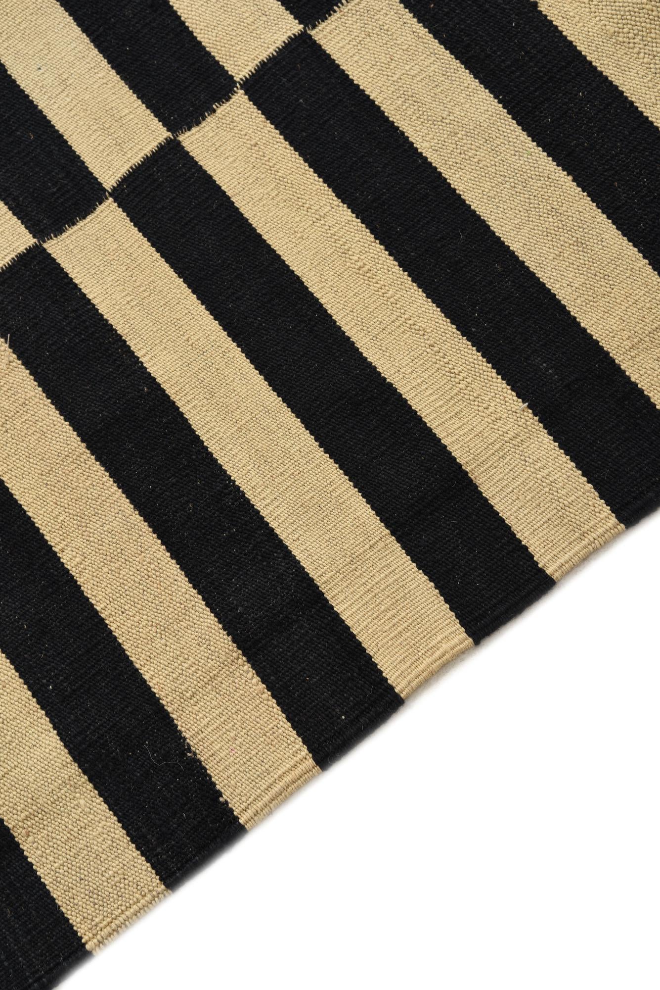 4' 1 x 5' 10 Hand Woven Kilim Modern Wool Rug