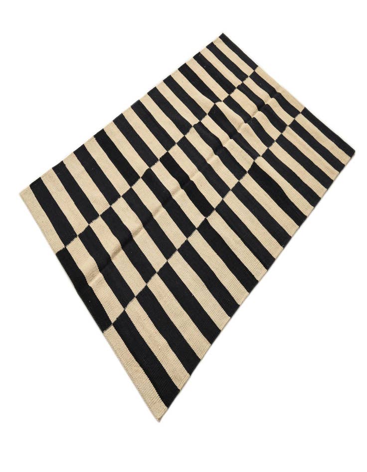 Detail image of 3' 2 x 5' Hand Woven Kilim Modern Wool Rug