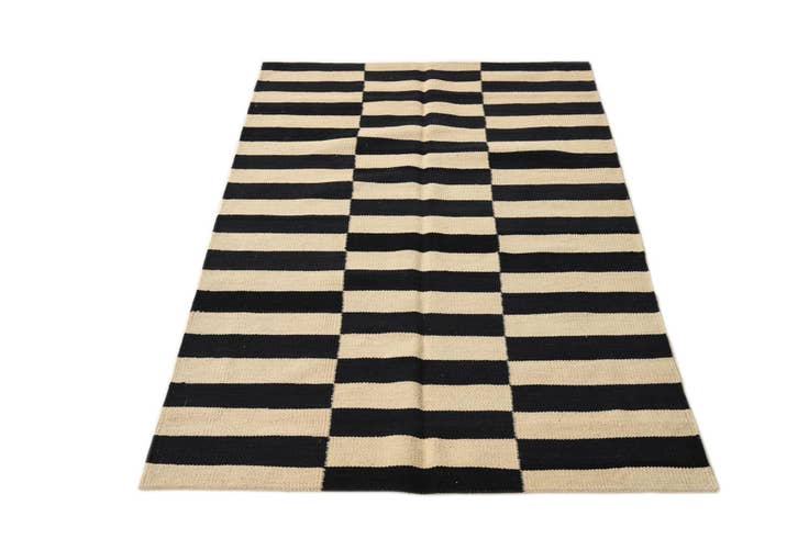 Detail image of 3' 2 x 5' Hand Woven Kilim Modern Wool Rug