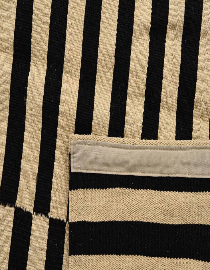 Detail image of 3' 5 x 4' 7  Hand Woven Kilim Modern Wool Rug