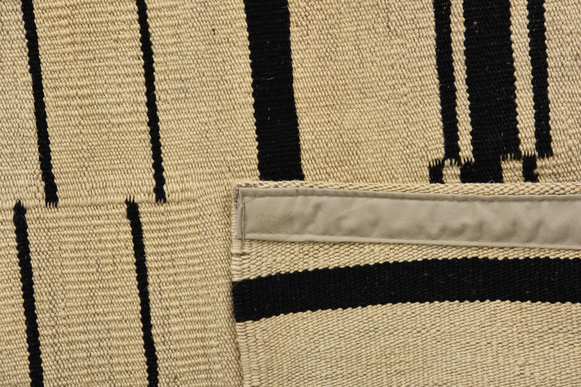 4' 1 x 5' 10 Hand Woven Kilim Modern Wool Rug