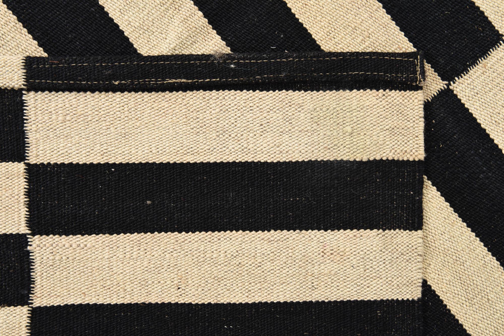 3' 4 x 4' 9 Hand Woven Kilim Modern Wool Rug
