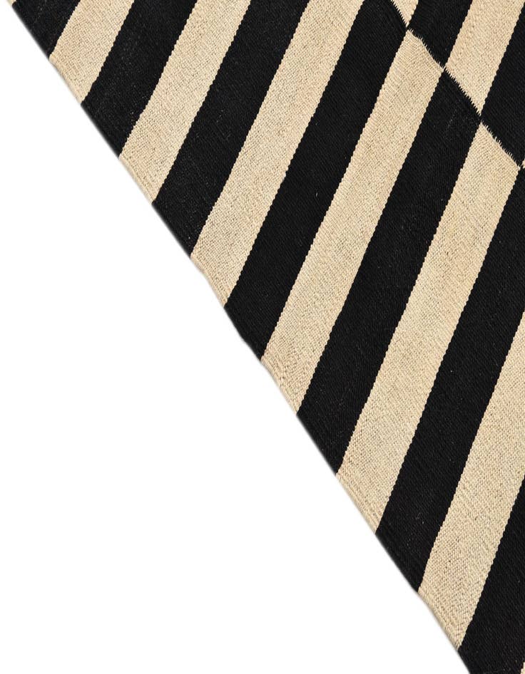 Detail image of 3' 4 x 4' 10  Hand Woven Kilim Modern Wool Rug