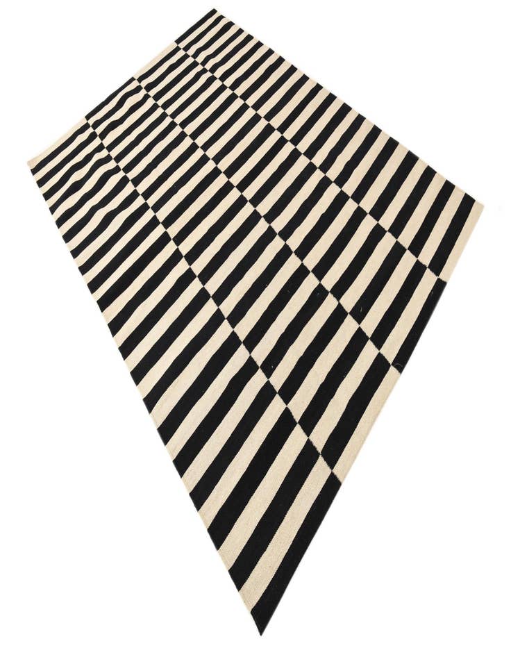 Detail image of 5' 7 x 7' 11  Hand Woven Kilim Modern Wool Rug