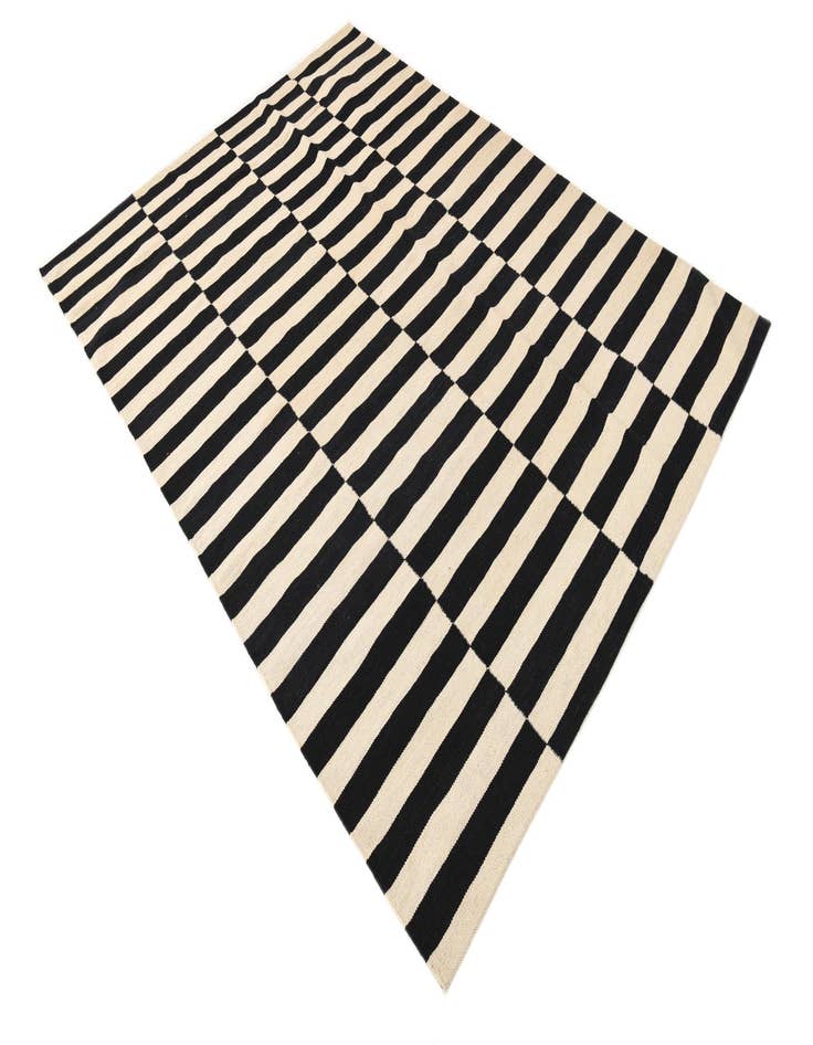 Detail image of 5' 9 x 7' 9  Hand Woven Kilim Modern Wool Rug