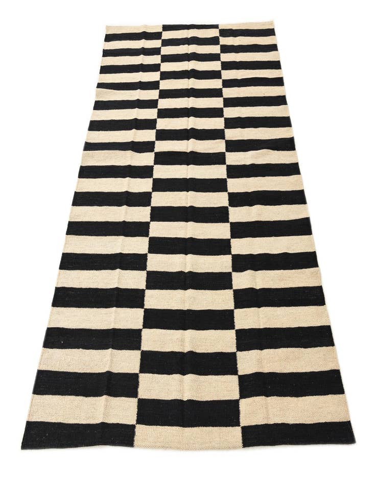 Detail image of 4' 2 x 5' 10  Hand Woven Kilim Modern Wool Rug