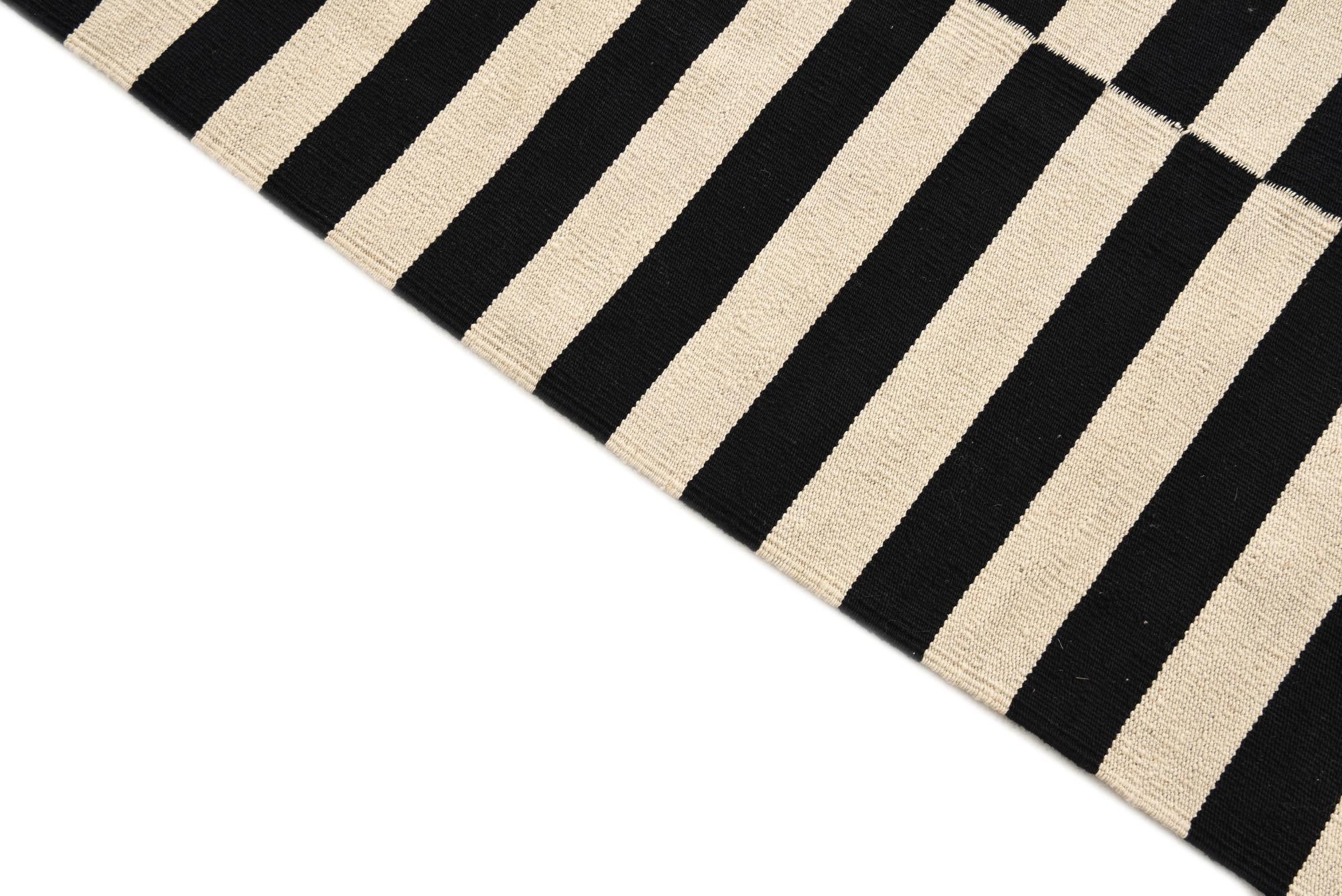 4' 2 x 5' 11 Hand Woven Kilim Modern Wool Rug