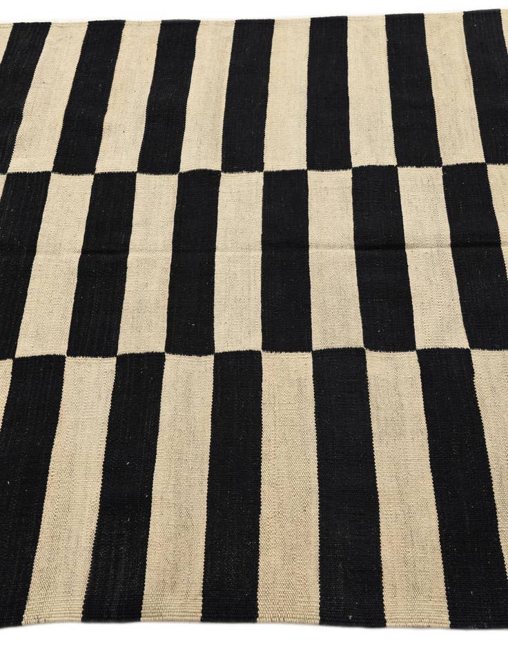 Detail image of 4' 1 x 5' 11  Hand Woven Kilim Modern Wool Rug