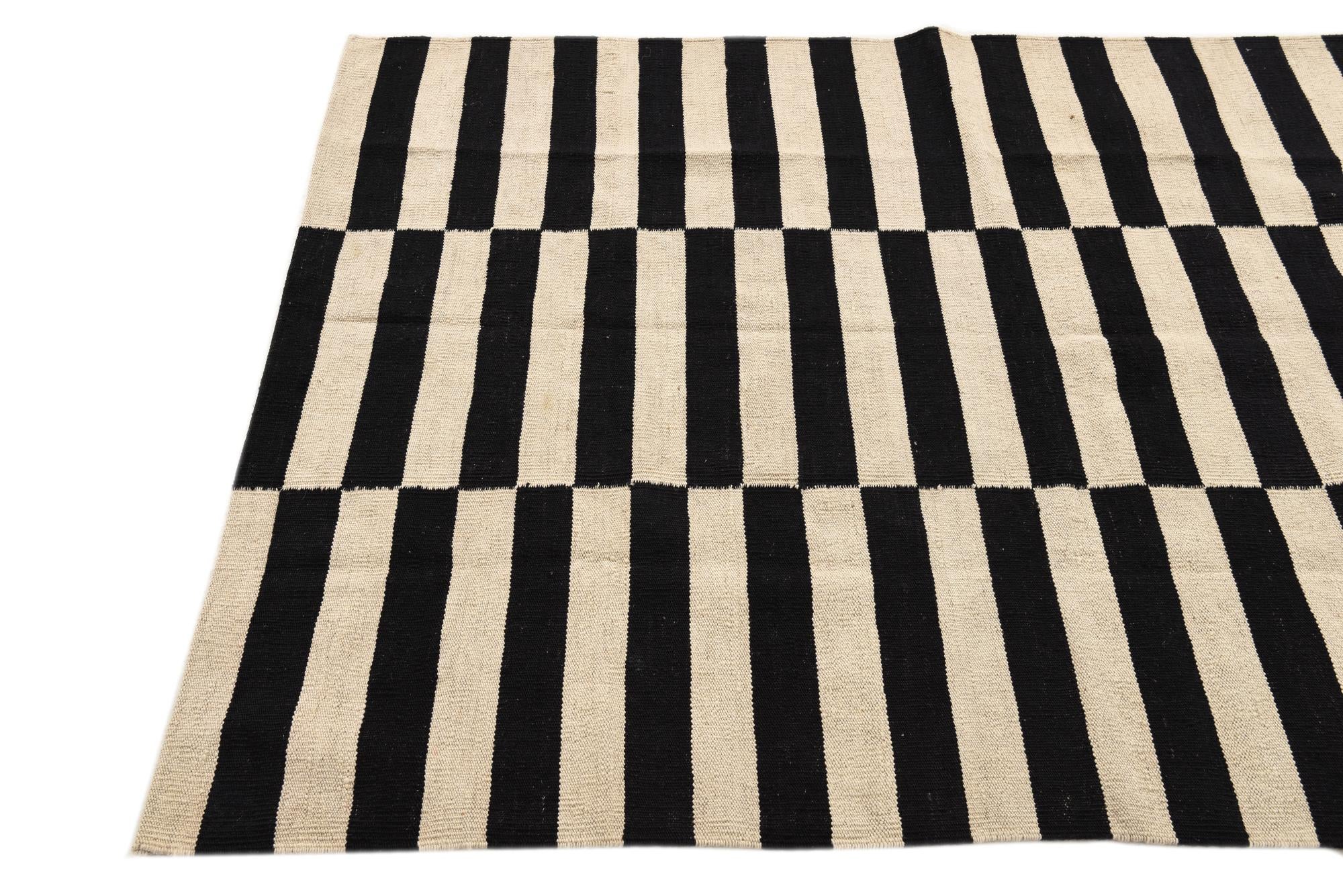 4' x 5' 11 Hand Woven Kilim Modern Wool Rug