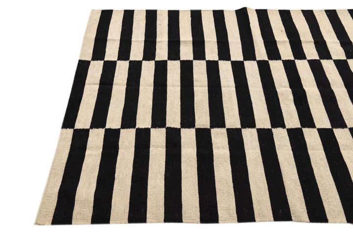 4' x 5' 11 Hand Woven Kilim Modern Wool Rug