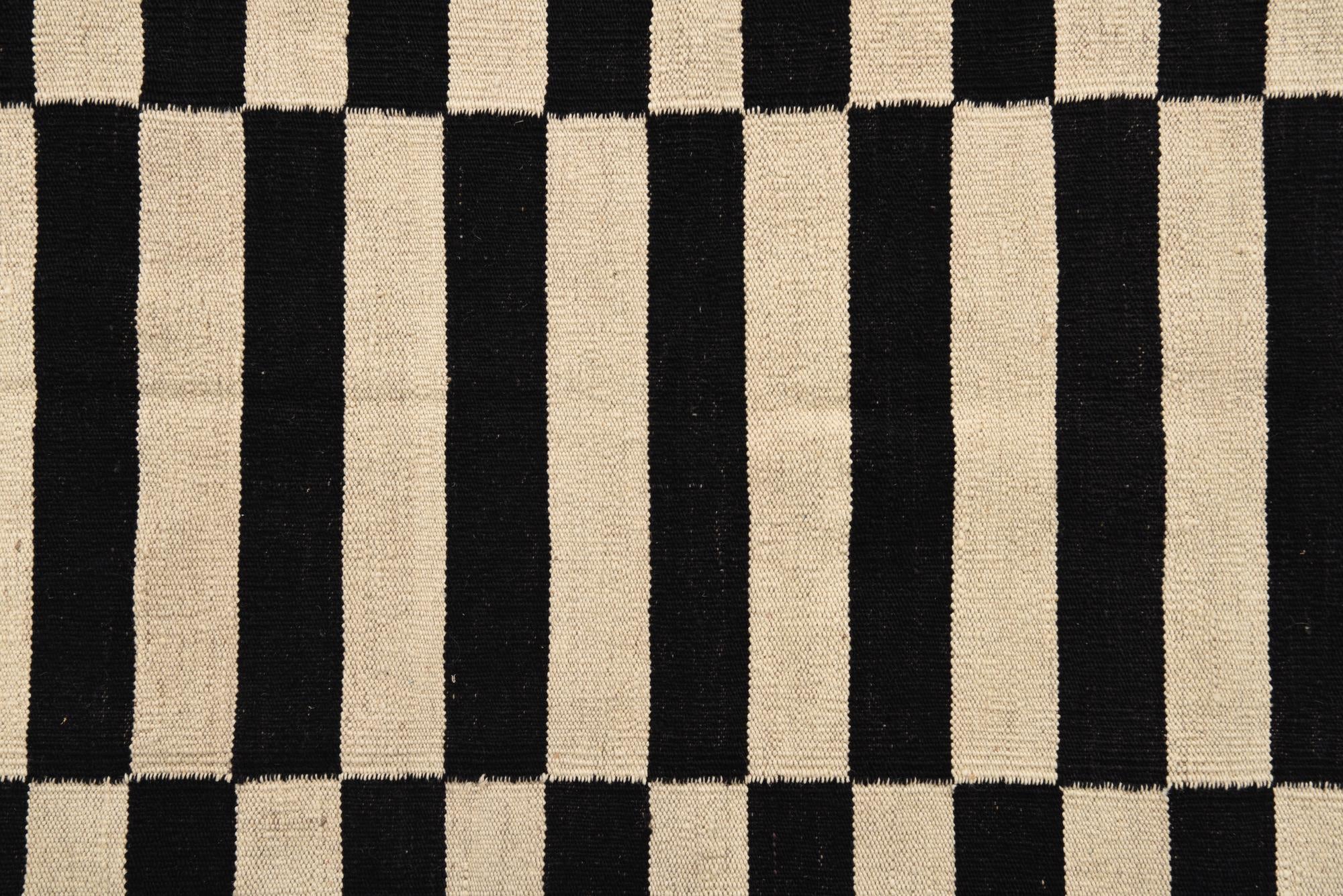 4' x 5' 11 Hand Woven Kilim Modern Wool Rug