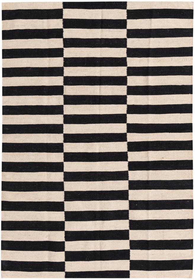 Detail image of 4' x 5' 11 Hand Woven Kilim Modern Wool Rug