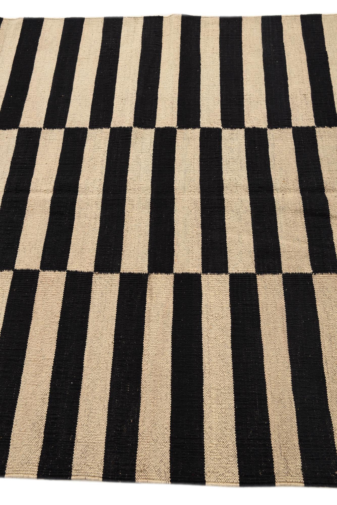 4' 4 x 5' 10 Hand Woven Kilim Modern Wool Rug