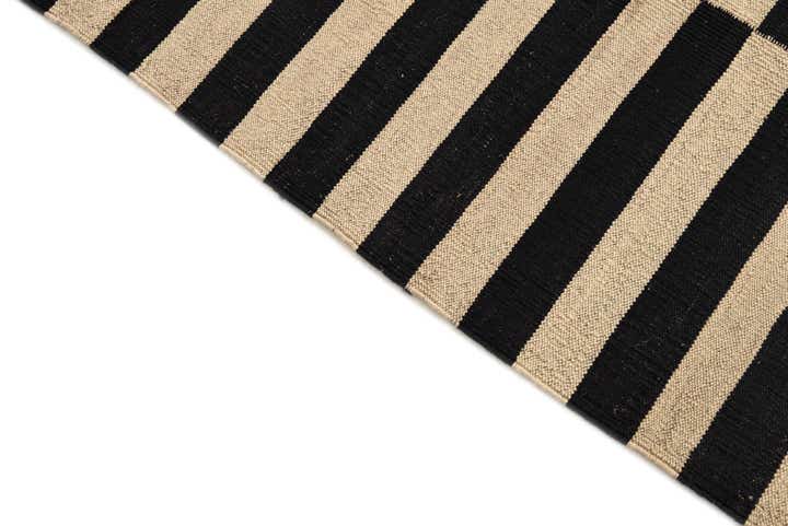 4' 4 x 5' 10 Hand Woven Kilim Modern Wool Rug