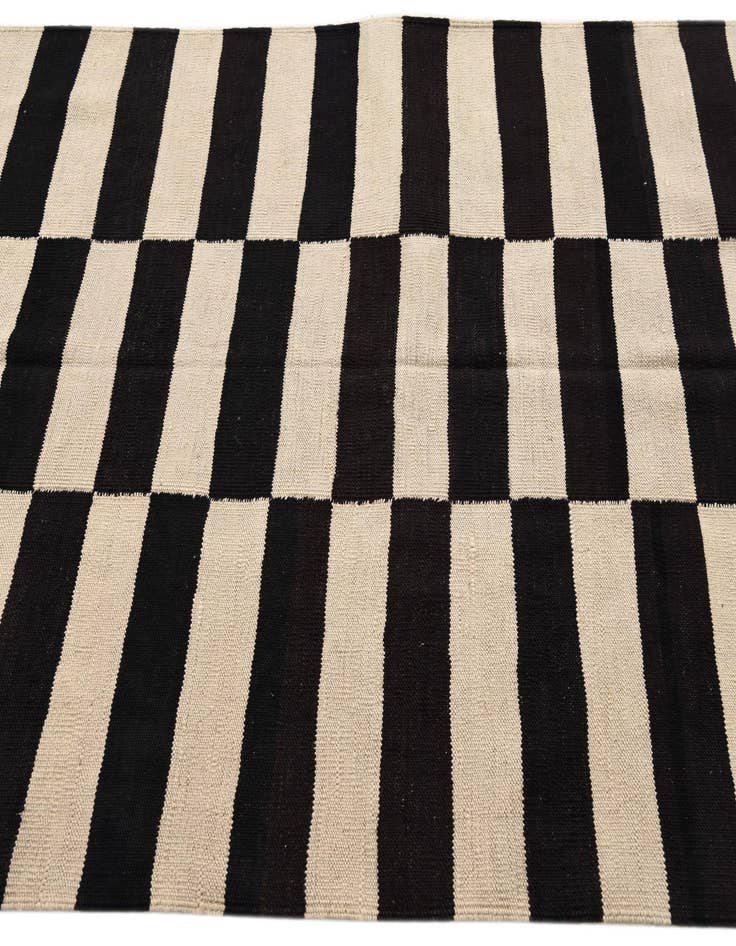 Detail image of 4' 3 x 5' 10  Hand Woven Kilim Modern Wool Rug