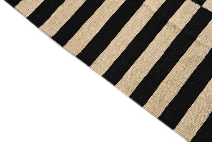 4' 3 x 5' 9 Hand Woven Kilim Modern Wool Rug