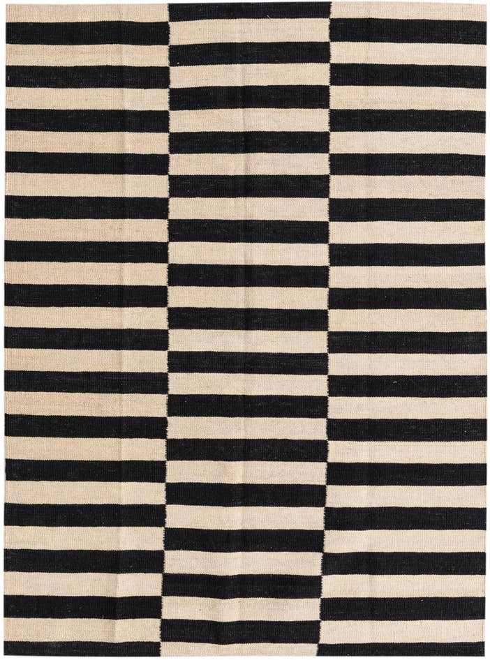 Detail image of 4' 3 x 5' 9 Hand Woven Kilim Modern Wool Rug