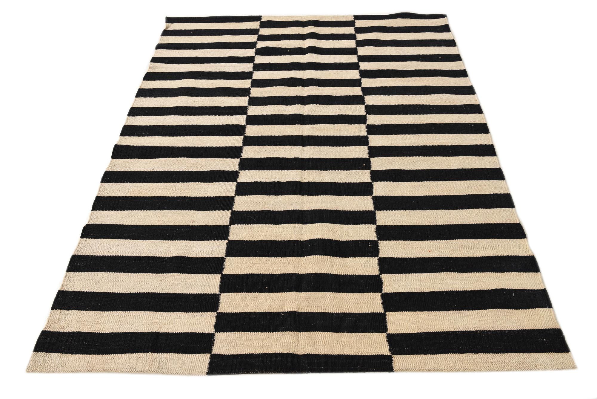4' 3 x 5' 10 Hand Woven Kilim Modern Wool Rug