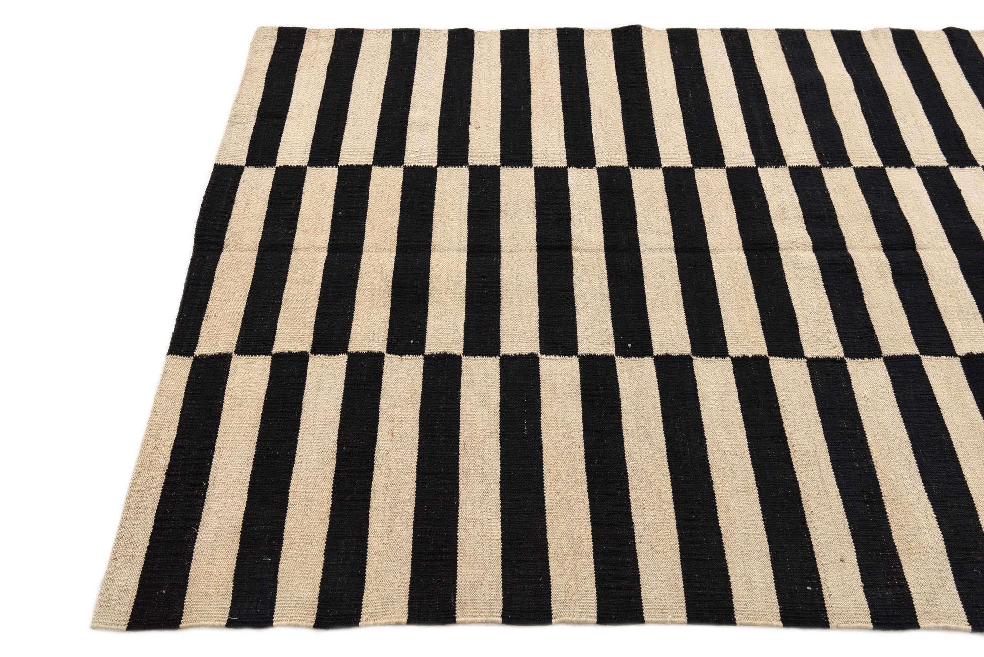 4' 3 x 5' 10 Hand Woven Kilim Modern Wool Rug