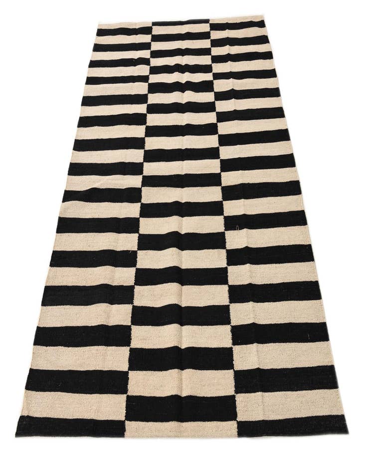 Detail image of 4' 4 x 5' 9  Hand Woven Kilim Modern Wool Rug