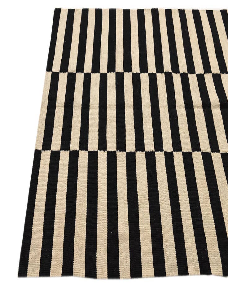 Detail image of 4' 2 x 6' Hand Woven Kilim Modern Wool Rug