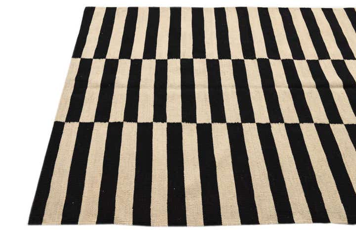 4' 2 x 6' Hand Woven Kilim Modern Wool Rug