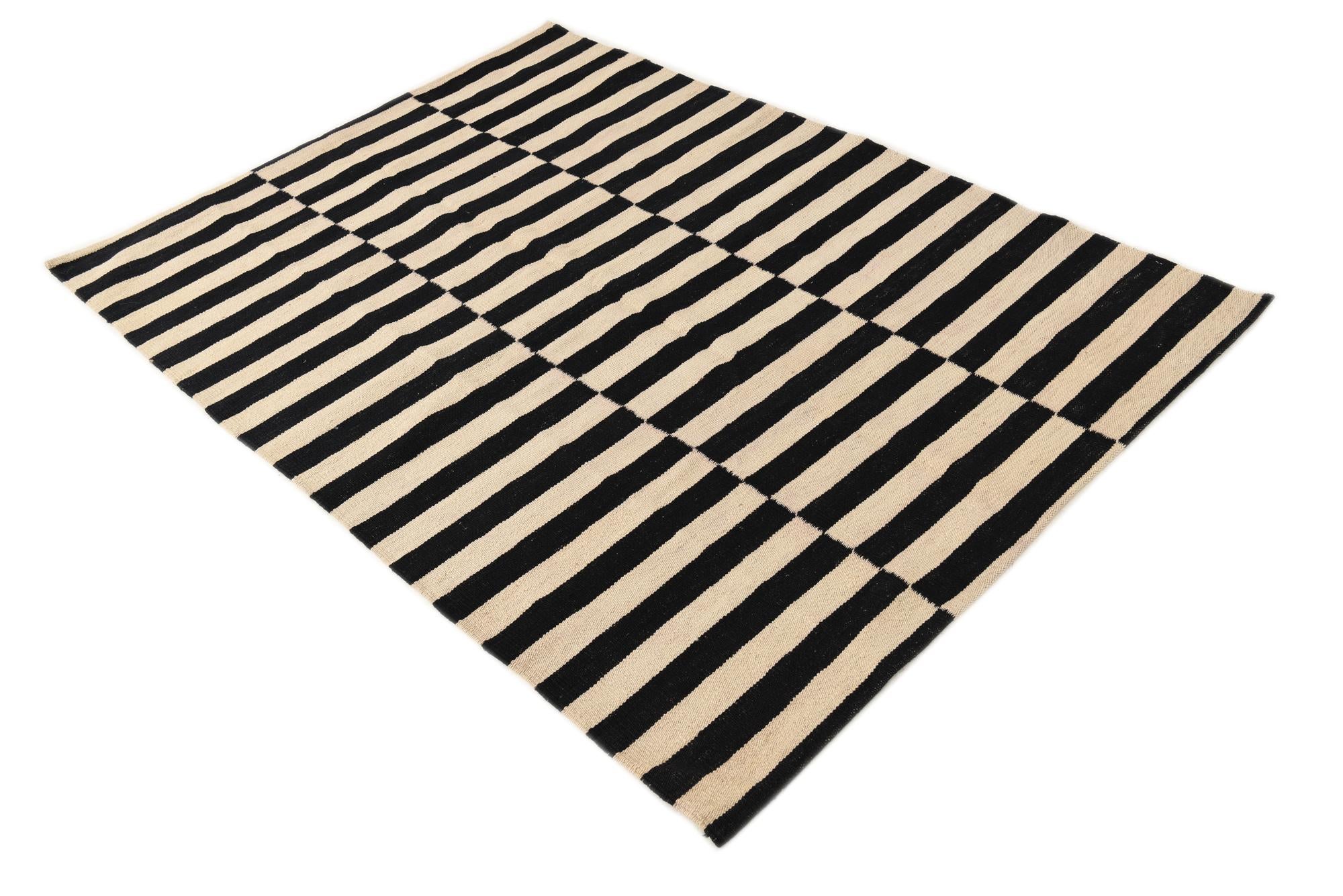 4' 1 x 5' 8 Hand Woven Kilim Modern Wool Rug