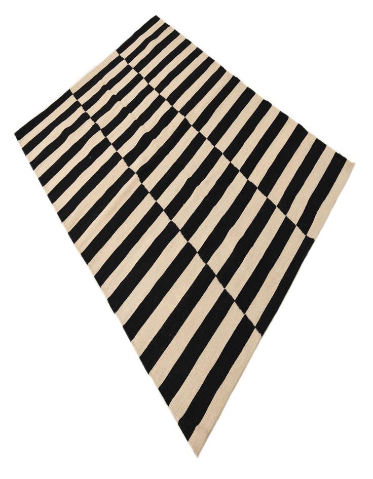 Detail image of 4' 3 x 6' 1  Hand Woven Kilim Modern Wool Rug