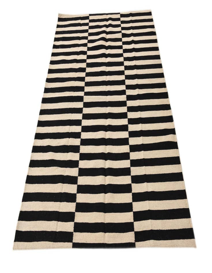 Detail image of 4' 1 x 5' 10  Hand Woven Kilim Modern Wool Rug