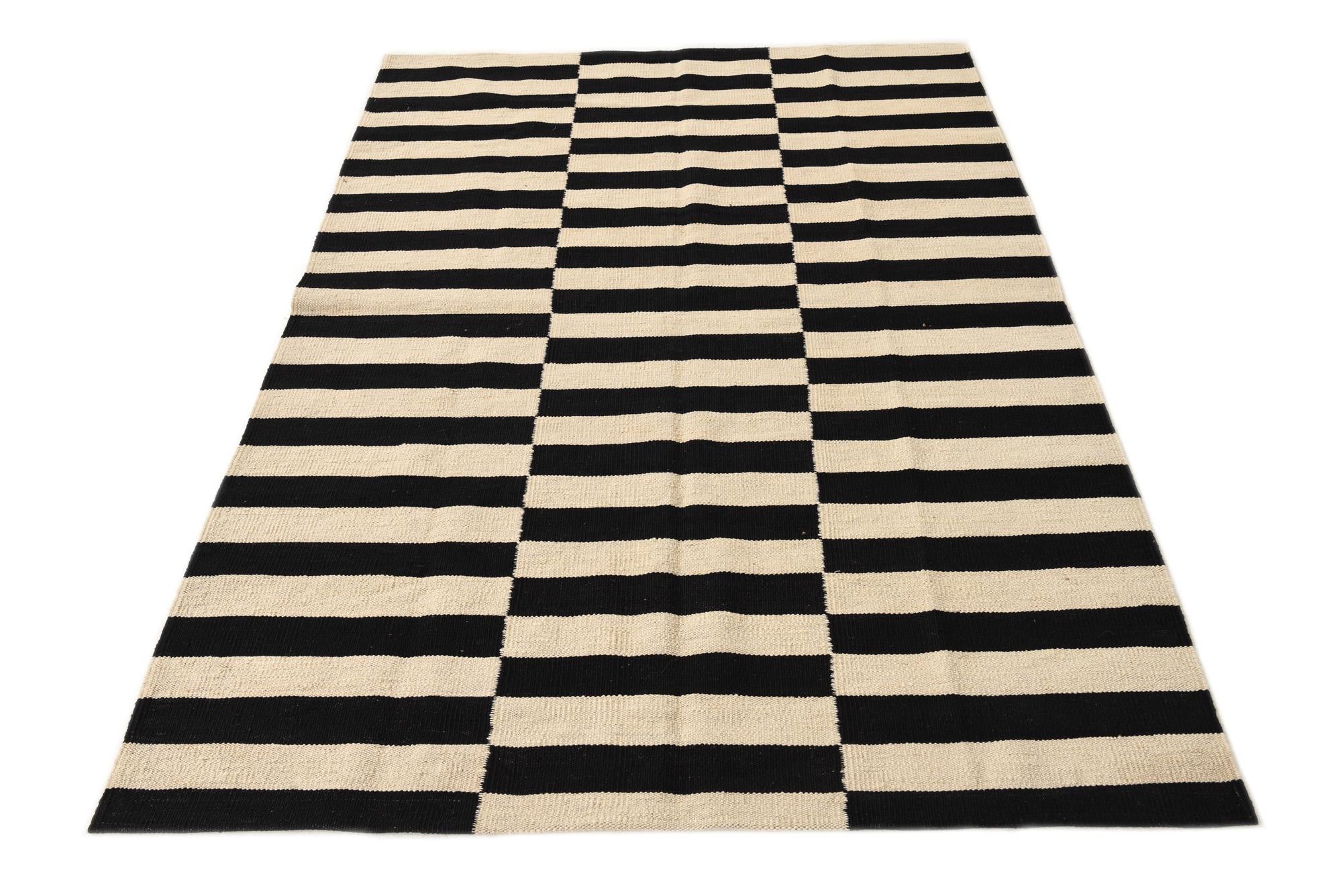 4' 3 x 5' 11 Hand Woven Kilim Modern Wool Rug