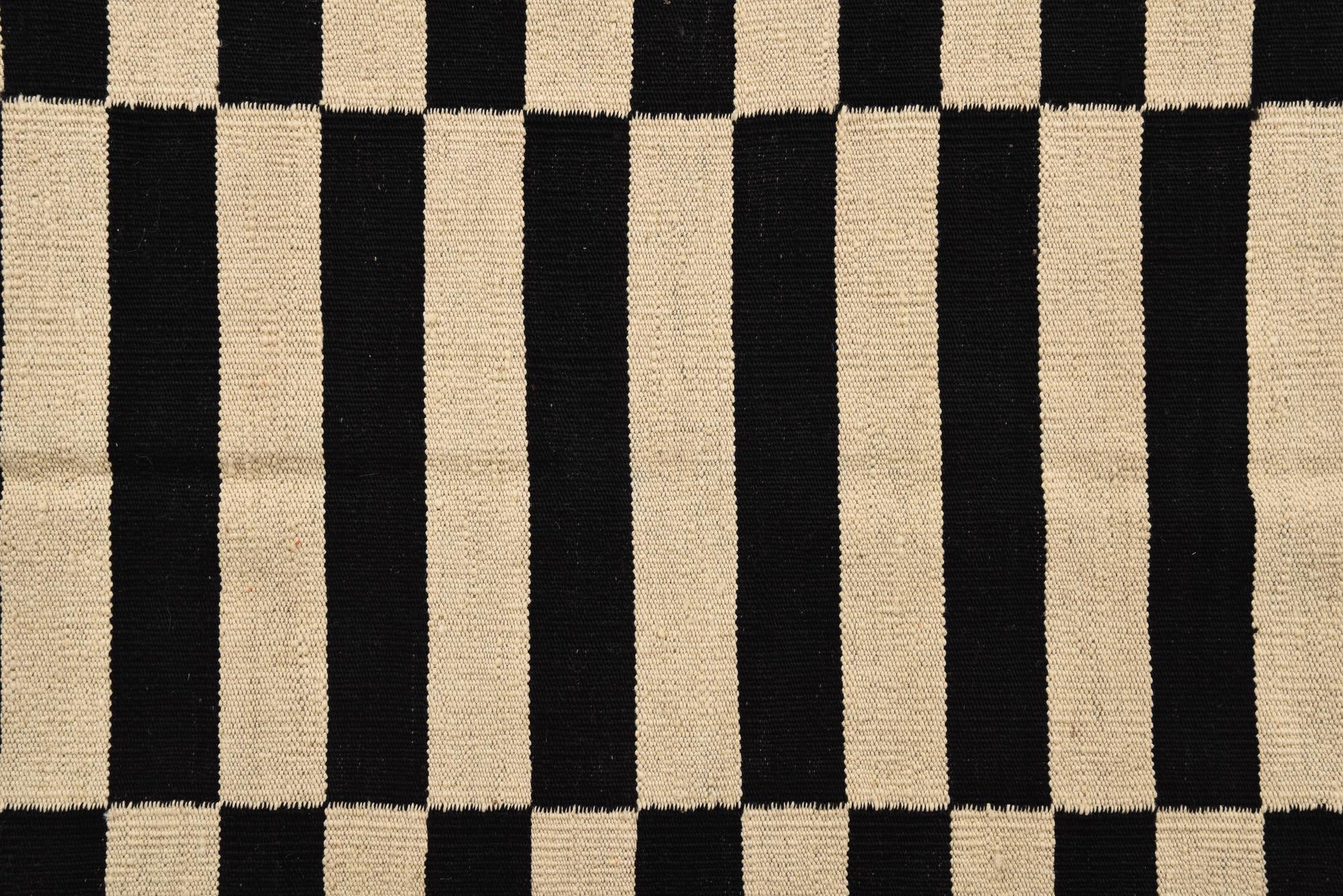 4' 3 x 5' 11 Hand Woven Kilim Modern Wool Rug