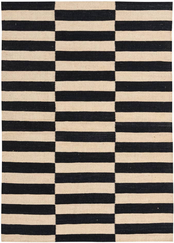 Detail image of 4' 3 x 5' 11 Hand Woven Kilim Modern Wool Rug