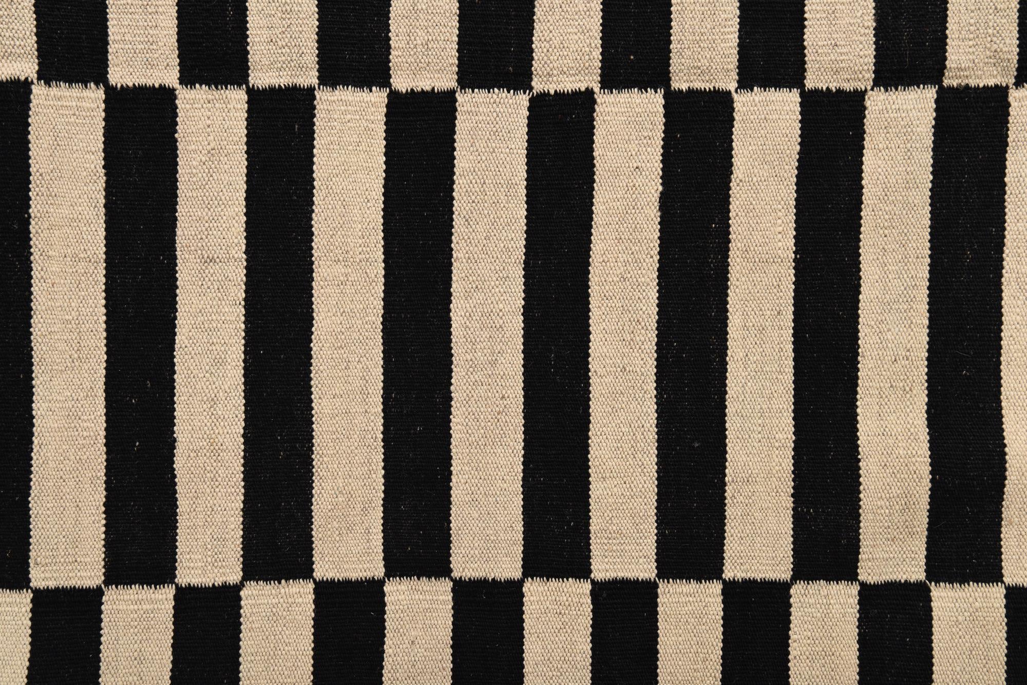 5' x 6' 4 Hand Woven Kilim Modern Wool Rug