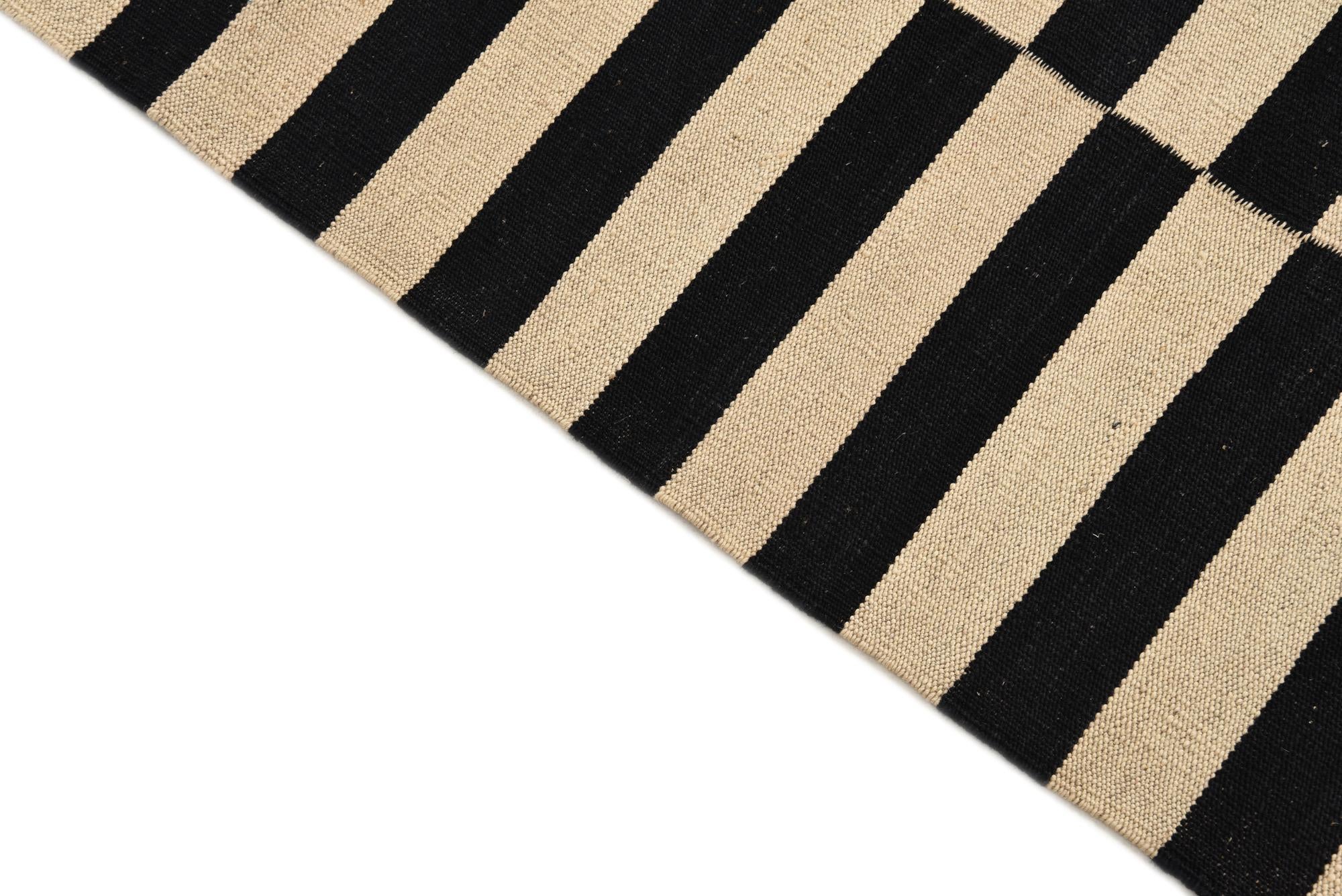 3' 4 x 4' 10 Hand Woven Kilim Modern Wool Rug