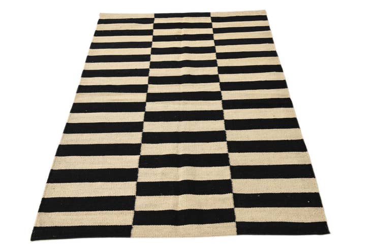 Detail image of 3' 4 x 4' 11 Hand Woven Kilim Modern Wool Rug