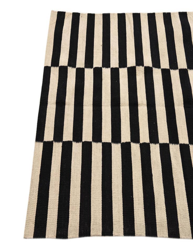 Detail image of 3' 2 x 4' 9  Hand Woven Kilim Modern Wool Rug